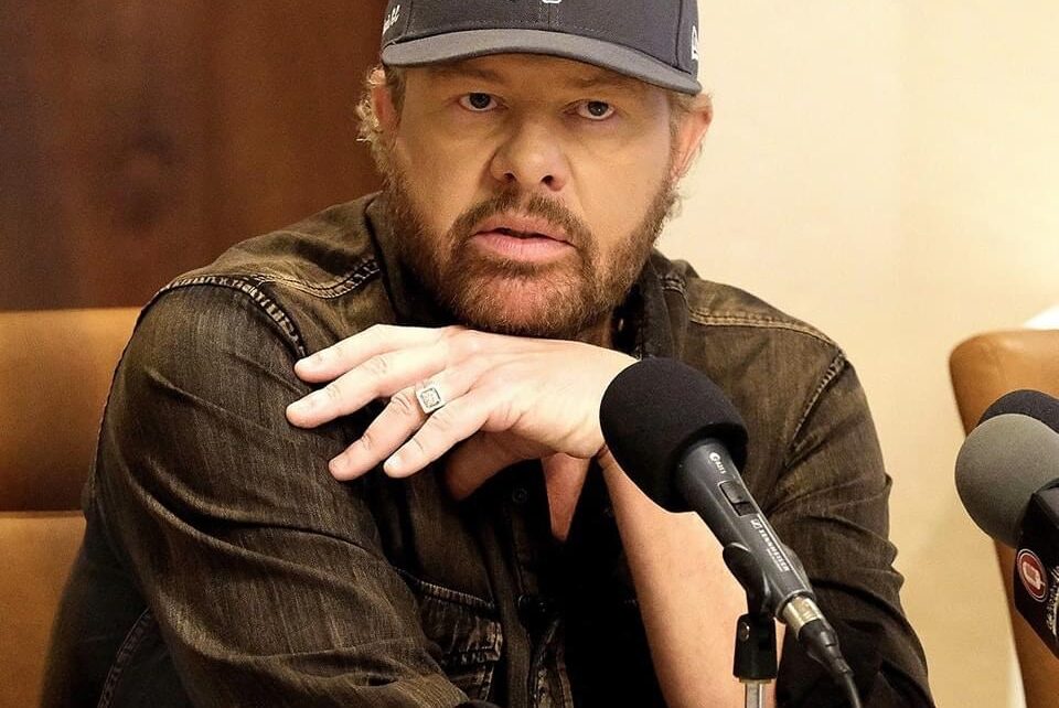 The Real Reason Why Toby Keith Went Public With His Diagnosis