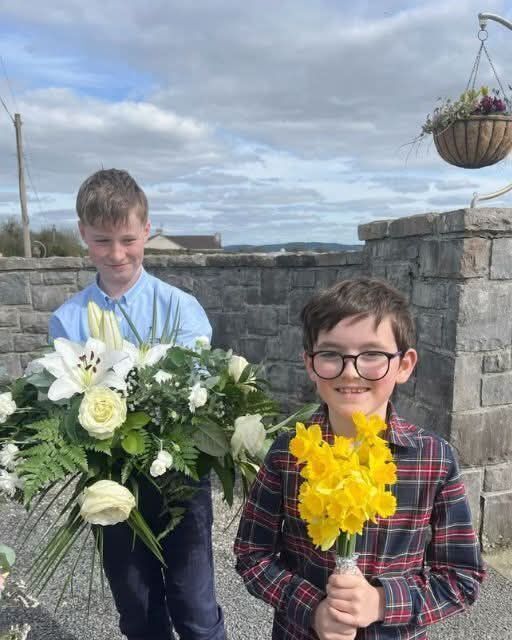MY TWO LITTLE GENTLEMEN NEVER FORGET TO BRING ME FLOWERS AFTER SCHOOL — EVERY SINGLE DAY